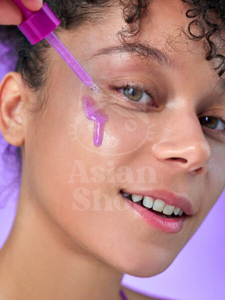 Textura ligera y de rápida absorción del EQQUALBERRY Bakuchiol Plumping Serum